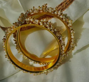 Bangle Bracelets Gold thumbnail 6