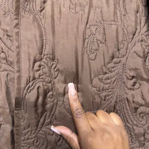 Due Per Due Women 100% SILK Chore Jacket L Brown Reversible Quilted‎ Embroidered thumbnail 9