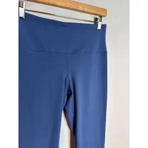 Yogalicious blue athletic cropped leggings thumbnail 2