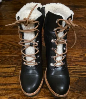 9 West Women's Sherpa Black Lace up Block Heel Cuff Ankle Boots Sz 10 Xtra Laces thumbnail 1