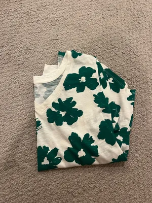 Floral Tshirt White Size M thumbnail 4