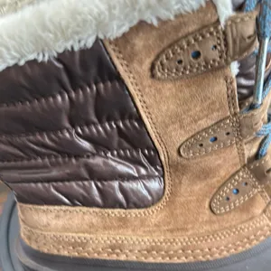 The North Face Women’s Brown Winter Boots thumbnail 4