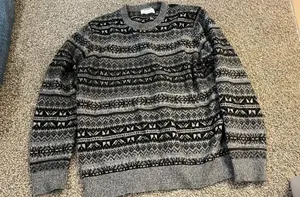 Sweater thumbnail 1