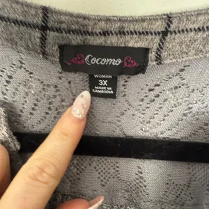 Cocomo Women’s 3X Gray Plaid Blouse Top Plus Size thumbnail 2