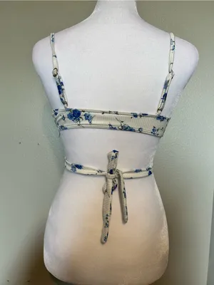aerie/ Hollister White Floral Ribbed Top with Bright Blue Bikini Bottoms Size XS thumbnail 5