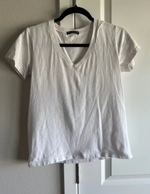 Brandy Melville T-shirt thumbnail 1