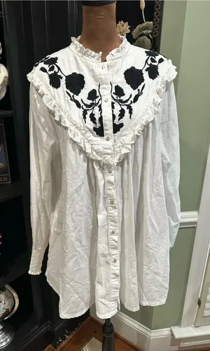Free People Rose Vines Embroidered Blouse – Ivory Combo – Size Large thumbnail 1