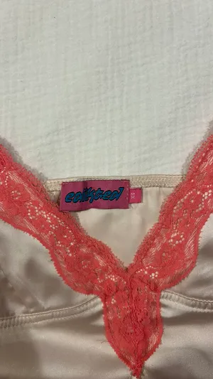 Edikted Top Crop Pink thumbnail 3