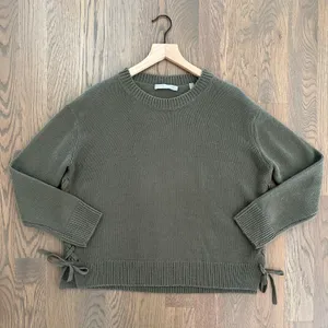 Vince 100% Cashmere Crew Neck Side Tie Long Sleeve Relaxed Fit Sweater Olive XS thumbnail 1