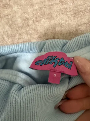 Edikted fold over sweatshorts size small thumbnail 3