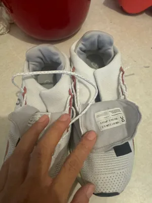 on cloud On-running s thumbnail 3