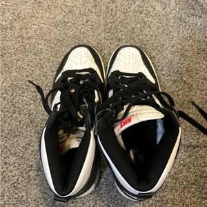 Nike High Top Panda Dunks thumbnail 2