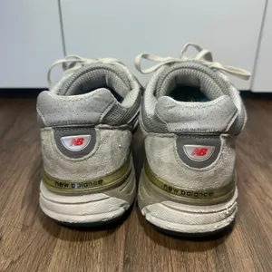 New Balance 990v4 Sneakers Women 9.5 Gray Suede Mesh USA Made Casual Running Dad thumbnail 3