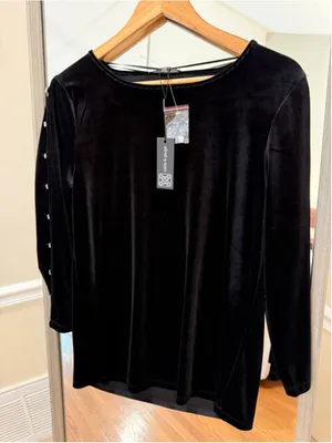 Women's Cable & Gauge Black Velvet Long Sleeve Tee with Embellishments thumbnail 1