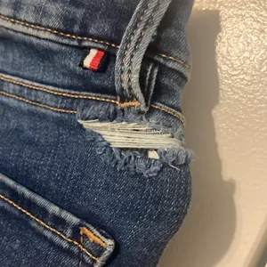 Tommy Hilfiger Women’s Size 8 Greenwich Skinny Blue Denim Pants thumbnail 7