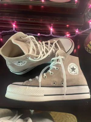High-Top Converse Platform thumbnail 1
