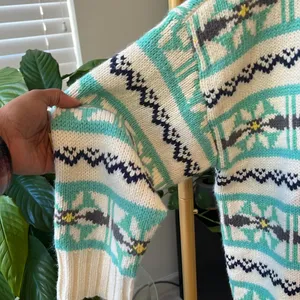American Eagle sweater size medium thumbnail 4