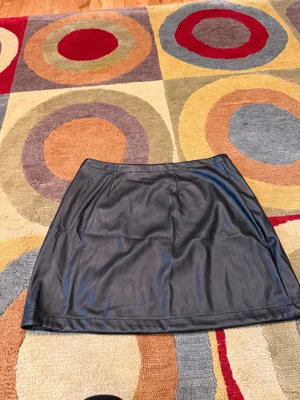 NWT Gap Faux Leather Black Short Mini Skirt Women’s Size Large thumbnail 4
