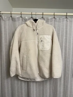 H&M women’s fleece zip-up puffer jacket thumbnail 1