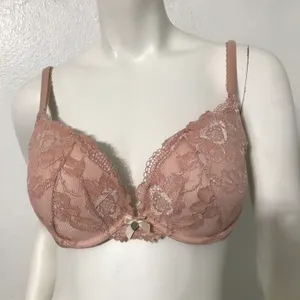 PINK Victoria’s Secret Bra thumbnail 1