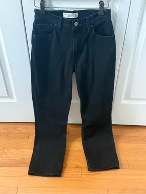 Abercrombie & Fitch Curve Love The 90s Straight Ultra High Rise Jeans in Black thumbnail 2