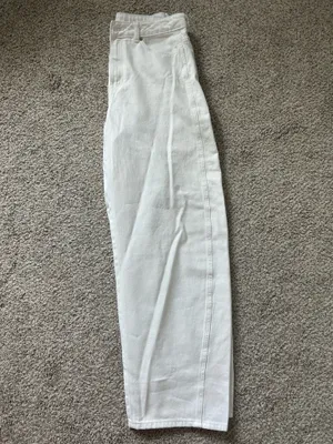 Women’s white wide leg belted jeans H&M thumbnail 11