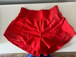 Lululemon Shorts Hot Low-Rise Hot Lined 2.5" thumbnail 4