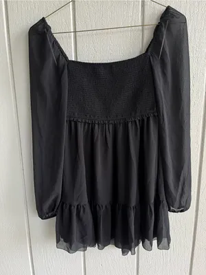 Aritzia Wilfred Tempest Mini Dress Smocked Chiffon in‎ Black Size S thumbnail 5