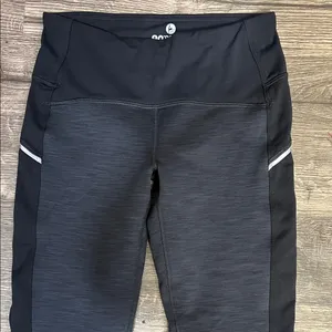 90 Degrees by Reflex Charcoal and Black Leggings thumbnail 2