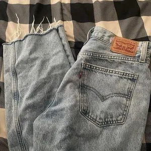 Levi's Low Pro Straight Jeans thumbnail 1