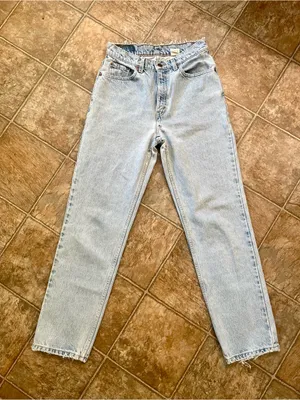 Vintage Levi’s 512 Slim Fit Straight Leg Jeans Light Wash Raw Hem Size 8 Reg GUC thumbnail 2