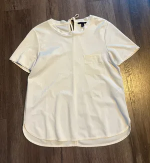 Banana Republic White Short Sleeve Pocket Blouse Top Tie Back Size Medium Shirt thumbnail 1