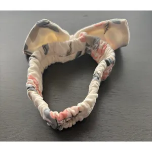 Handmade Beige Floral Bow Scrunchie! thumbnail 3