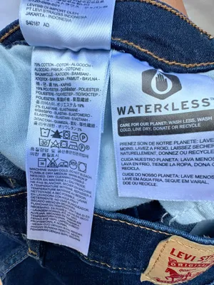 Levi’s Classic Bootcut Jeans – Size 27 Dark Wash thumbnail 5