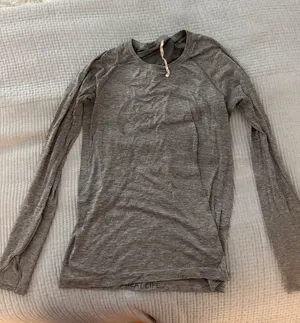 Grey Lululemon Top Swiftly Tech Long Sleeve thumbnail 1