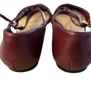 Apt.9 Defined Comfort Womens Flats Wine Colored Strappy Dress Shoe Sz 5.5M thumbnail 4