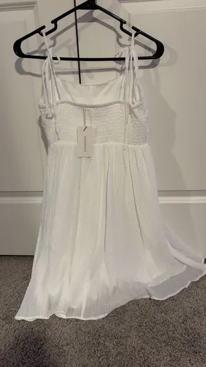 white dress thumbnail 2