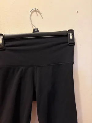 Aritzia (S) TNA biker shorts thumbnail 6