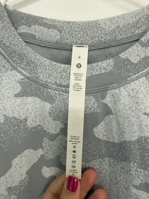 Lululemon Close to Crossing Rulu Camo Long Sleeve Running Top Size 8 thumbnail 4