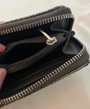 Greg wallet  thumbnail 3