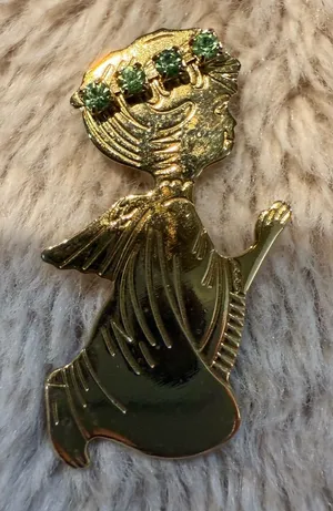 Vintage Gold Tone‎ Costume Green Rhinestone Angel Praying Pin 1.5” thumbnail 1