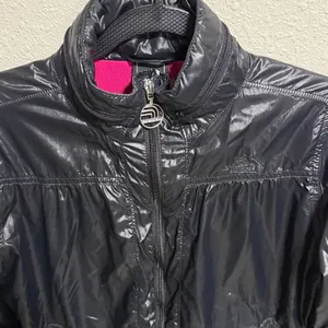 The North Face Hide away hoodie Woman's Black Shiny Windbreaker Full‎ Zip Small thumbnail 7