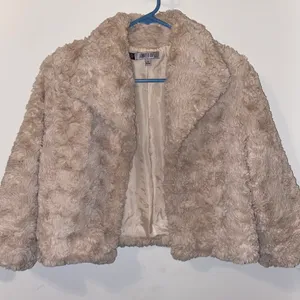 Jennifer Lopez Faux Fur Coat thumbnail 1
