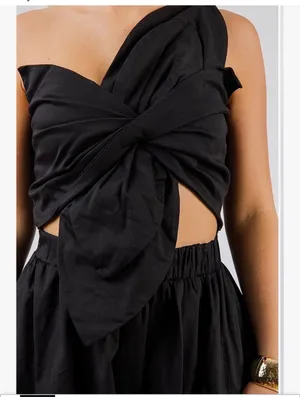 SEEK The Label Black Twist Cut-Out Maxi Dress 🖤 Size Medium thumbnail 6