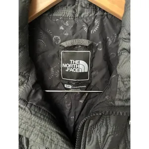 The North Face Gray Quilted Insulated Vest Floral Small thumbnail 3