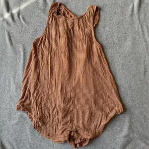 Distressed Full Length Top thumbnail 1