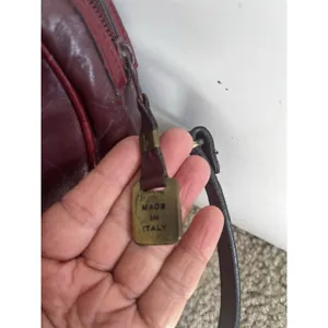 Italian Red Leather Shoulder Bag Logo Quiet Luxury Classic Business Professional thumbnail 5