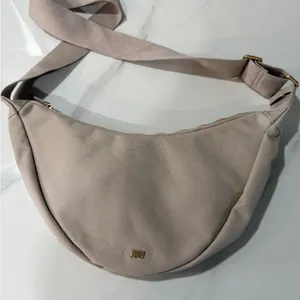 Stylish Scandi Normcore Clean Girl Minimalist Travel Eco Friendly July Crossbody thumbnail 6