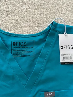 FIGS Scrubs Set thumbnail 2