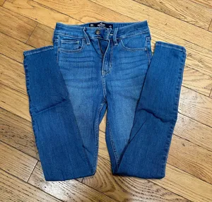 Hollister High-Rise Super Skinny Jeans 00S thumbnail 1